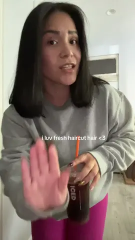 bobbi 💇🏻‍♀️ in the chat 💬 shoutout mario tricoci for $55 haircut & blowouts in this crazy beauty market world lol @Tricoci Salon & Spa #haircut #chicago 