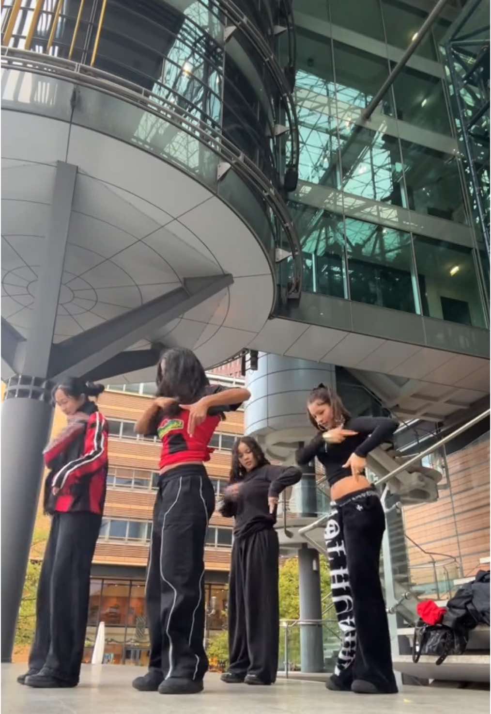AYEE Dc@Eldonjcl                                   #4localdancers #dance #trend #hiphop @Emalovesdancing @nhung @anouk-aimee @aliyah 