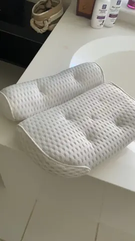 Relax in Comfort! 🛁✨ | Soft Spa Bath Pillow with Neck & Back Support Transform your bath into a spa experience with this soft, 4D mesh bath pillow! 💆‍♂️ Featuring anti-slip suction cups and ergonomic support for your neck and back, it’s perfect for any tub, spa, or jacuzzi. A great gift for Father’s Day or anyone who loves to unwind! 🛀💤 #BathPillow #SpaAtHome #RelaxationEssentials #TubPillow #NeckSupport #BathTimeLuxury #JacuzziComfort #SelfCare #BathtubComfort #FathersDayGift #HomeSpa