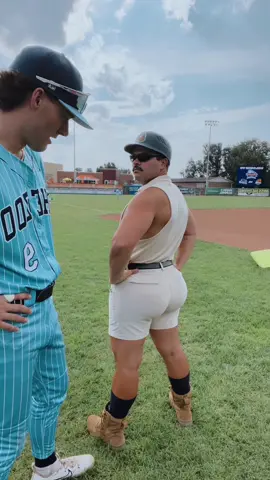 Baseball players have the best 🍑 @Frankie LaPenna #foru #viral #baseball #baseballboys #gyatttttttt 