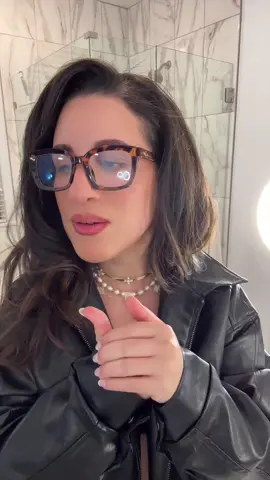 ok un desahogo… En vez de criticar para destruir el trabajo ajeno, APOYE o simplemente no compre!  Pero en mi humilde opinion…admiro a todas esas mujeres trabajadoras que solo quieren emprender y hechar pa’lante. 