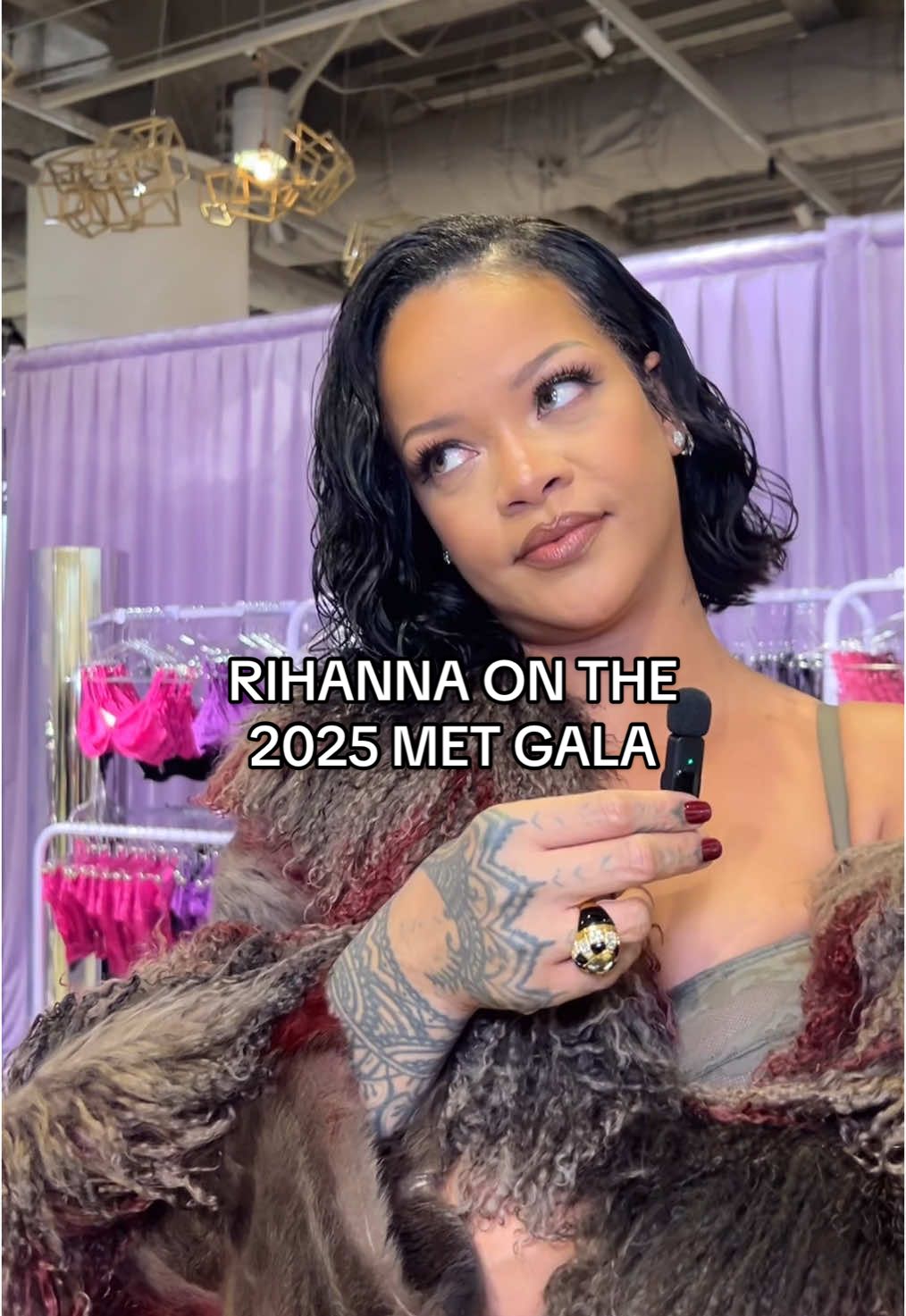 @Rihanna calling A$AP her “guy” 🥺  #rihanna #metgala #asaprocky #annawintour 