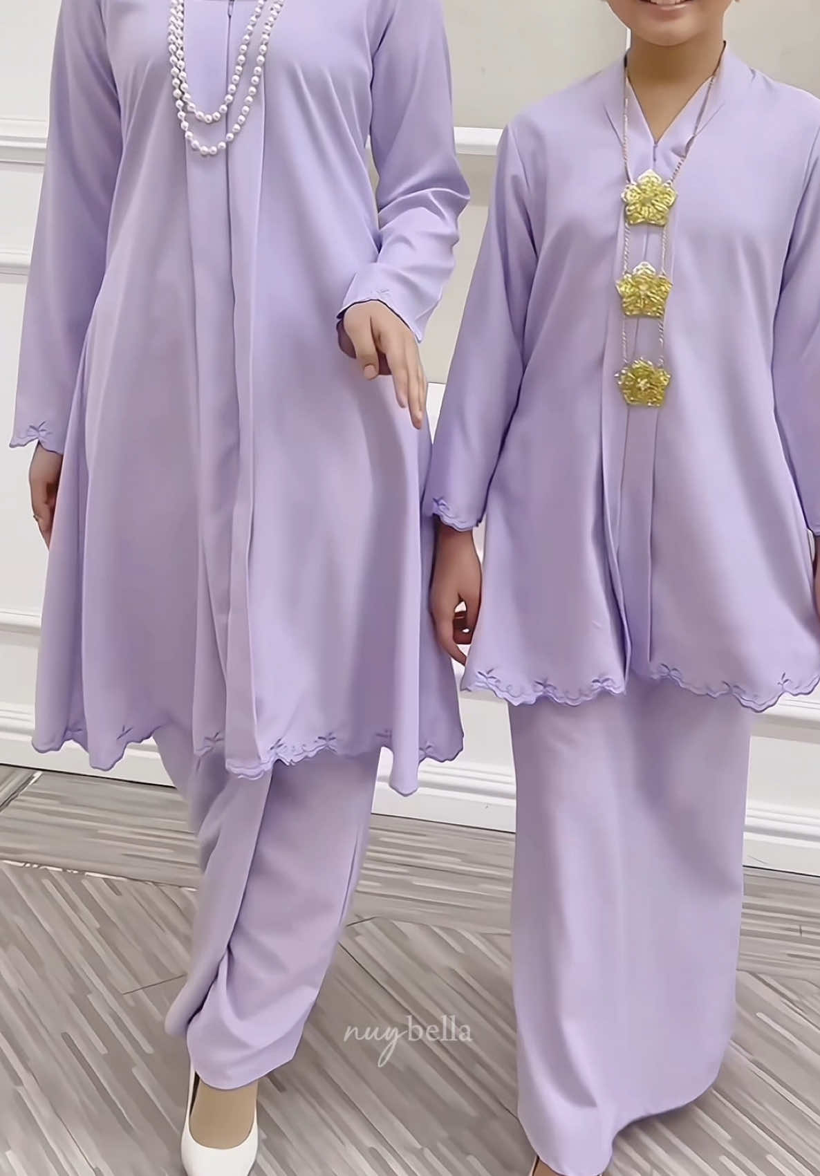 Berkenan betul tengok warna lilac ni. nampak ayuuu je bila pakai😍 #kebaya #kebayasulam #kebayamodern #sedondon #sedondonibudananak #bajurayasedondonibuanak #bajuraya2025 