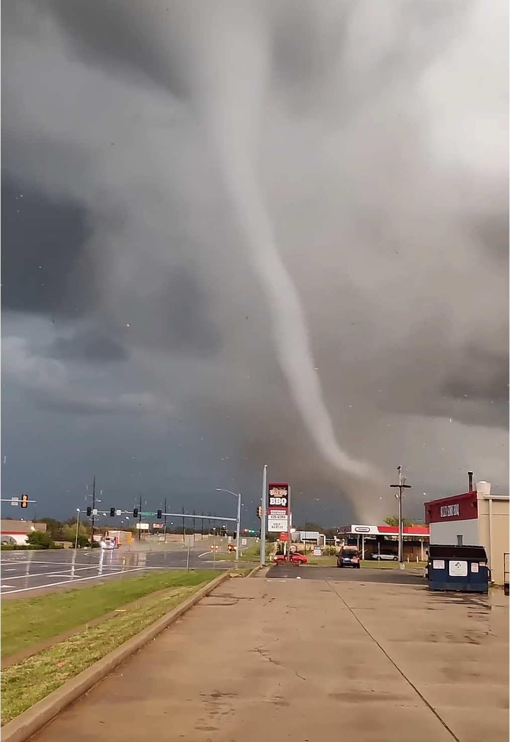 Le phénomène naturel : micro-rafale #nature #microburst #tempete #catastrophe 