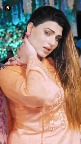 Dholy Sanu Chorya Ay  #UrwaKhan #SGStudio #foryou #dancevideo #1million #mujradance #weedingdance #newdance 