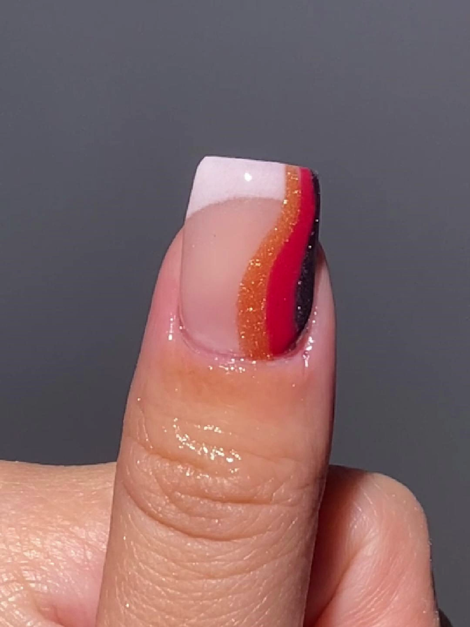 Trendy & chic French tips 🙌 perfect dazzling swirl design 🥰 easy to do yourself at home👉 #thenagaia #nagaiadippingpowder #nagaiadipkit #dippowder #dipnails #frenchnails #swirlnails #nailsoftiktok #diynails #nailsart #nailstutorial #nailsinspo #fpy