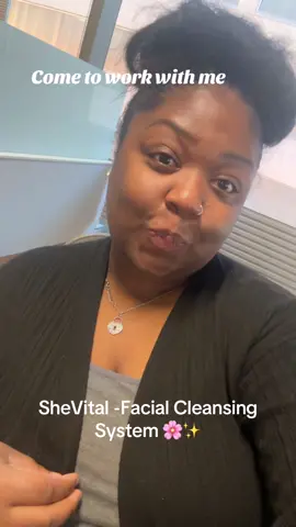 Come to work with me ! Also my skin is beciase of #shevital ! I have PCOS and my skin was suffering until i made my own formula #shevital #hormoneimbalance #hormonalacne #pcos #hr #employeerelations #ers #humanresources #blackgirlhr #corporatelife 