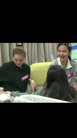 Ano kaya meron dun sa tiles?🤔🧐🤭#BBSRAIN #kairain #pbbrain #pbbkai #pbbfyang #pinoybigbrothergen11 #pbbgen11 #fyp 