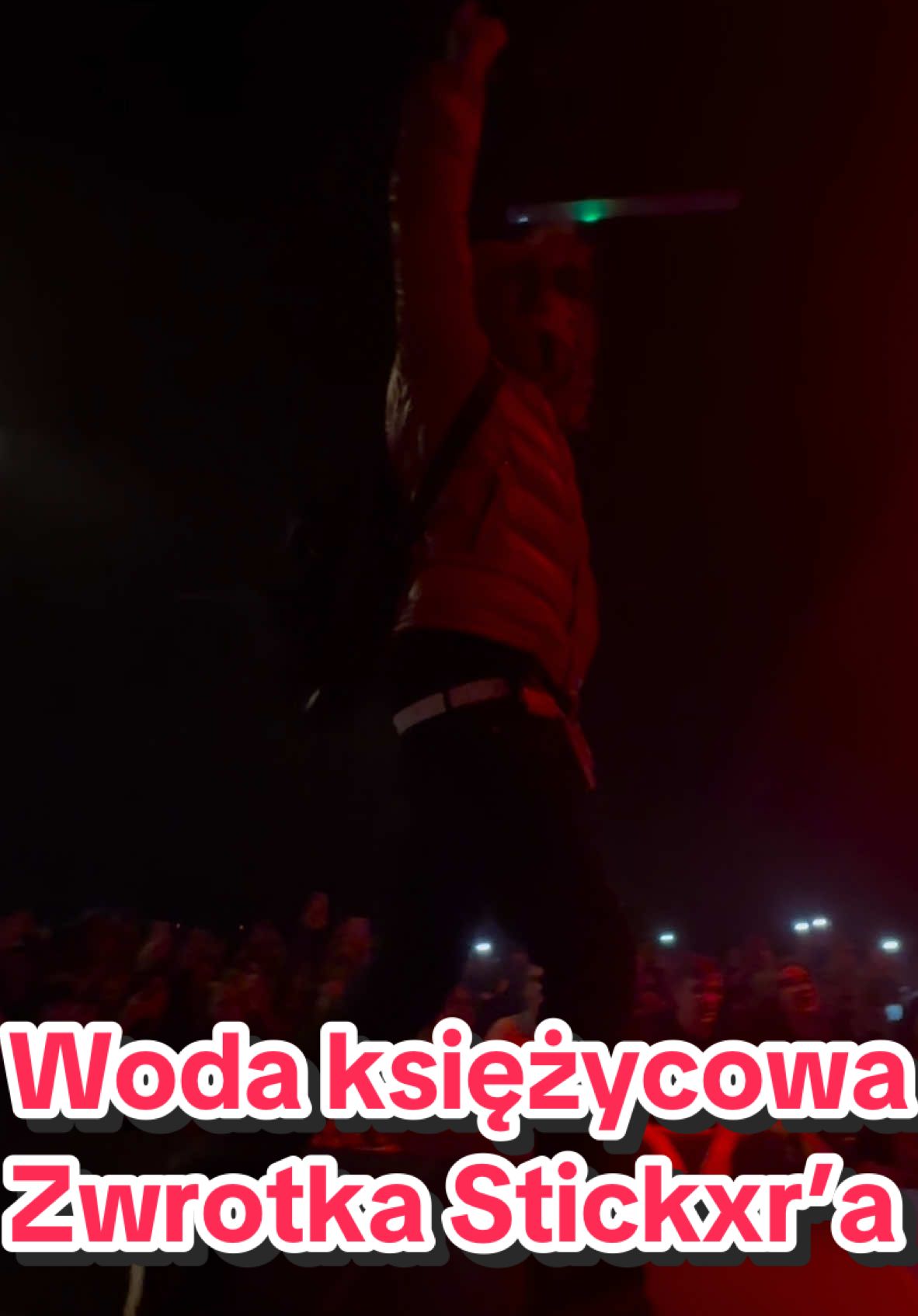 Fukaj 10.10 Progresja Woda Księżycowa zwrotka stickxr’a #wodaksięzycowa #fukaj #bambi #kubiproducent #stickxr #progresja #koncert #live