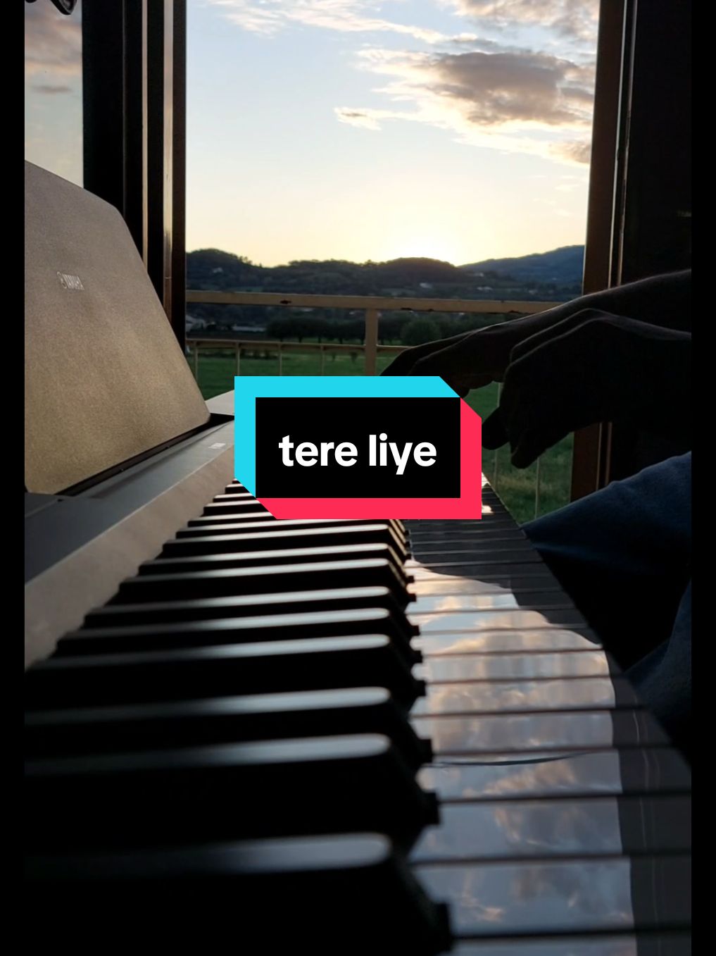 tere liye from veer zaara pianocover #tereliye#veerzara#hindisongs#shahrukhkhan#bollywoodsong #bollywood#desisongs#pianocover#piano#music#indiansong#browntiktok#fyp