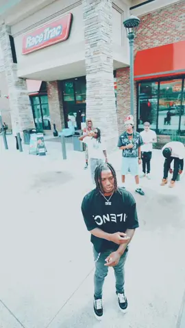 Flow to (RAW) she got mad cause i late-text (latex)😵‍💫 #claywidthebandz #lilyachty #fypシ  #liveperformance #neworleans #mami #veeze 