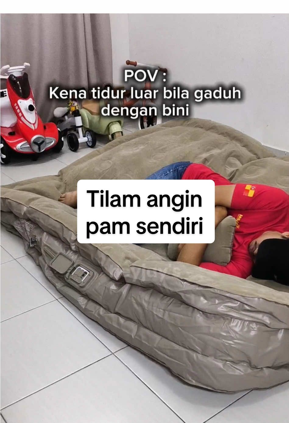 Tulah sape suruh lupa buang sampah. Penat nak cakap benda sama 20 juta kali. Hmph!  #tilamangin #airbed #camping #tilamcamping 