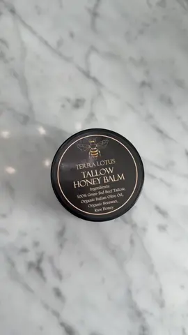 linked in my tiktok shop!! Please let me know if you try this :) #fyp #tiktokviral #viralvideo #falldealsforyou #TikTokShopBlackFriday #TikTokShopCyberMonday #CozyCountdown #tiktokshop #acnetreatment #acne #beeftallow #beeftallowskincare 