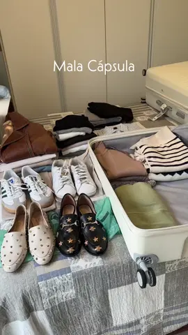 Uma mala capsula que vai te render mais de 50 looks com facilidade, afinal, não queremos perder tempo né? #malacapsula #malainteligentedeviagem #viagem #maladeviagem #viagemoutonoeuropeu 