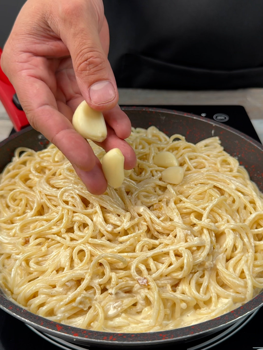 Aprendi esse truque com um italiano e agora só faço macarrão assim #receita #receitas #massa #macarrao