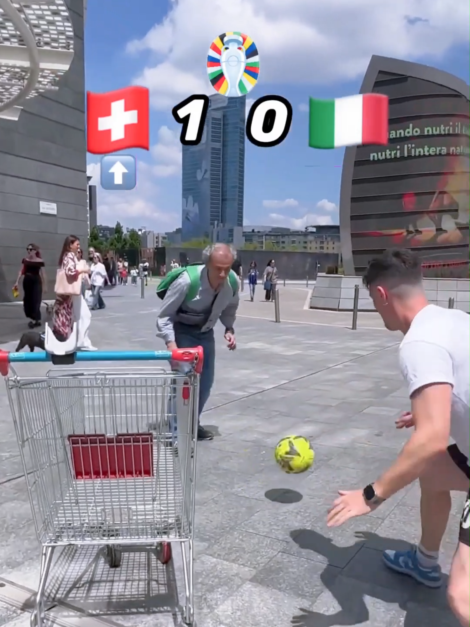 Ready to level up your football game? ⚽🔥 Check out these epic challenges and hacks! 💪 #Football#Streetfootball#FootballSkills#Footballchallenge#Soccer#footballtiktok