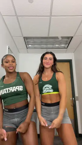 This dance was realll fun to make #fyp #gymnastics #gymnast #besties #viral 