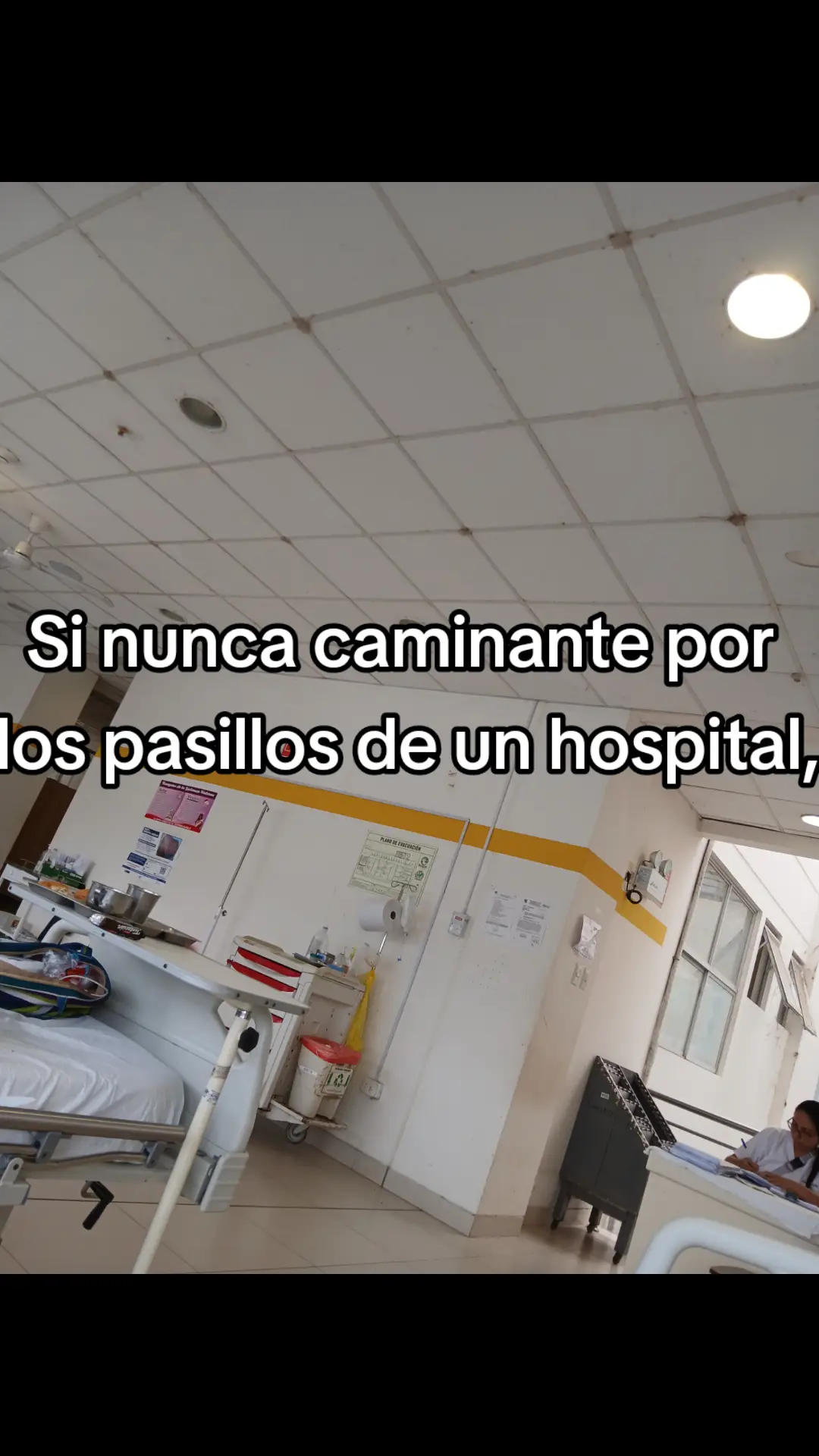 Pasar por 2 intervenciones muy riesgosas y no saber si todo saldría bien te llena de desesperación. Orarle a Dios con los ojos llenos de lamigras para que me haga fuerte y no permita que me pase algo malo, con el apoyo de mi mamá y mi papá en todo momento y estar al pendiente de que todo este bien fueron mi único apoyo emocional que tuve y saber que con ellos contaré toda la vida. #pucallpaperú🌴🦜🐍🐢🦥 #hospital #lavidaesunasola #dios #papaymama♥️