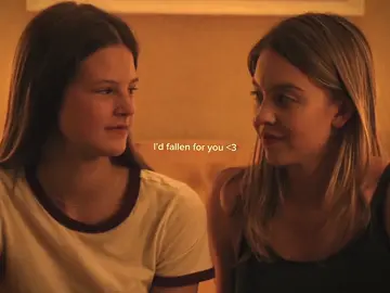 hahaha my turn now #wlw #everythingsucks #sydneysweeney #katemessner #emaline #foryou #nostalgia #2020 #2018 #targetaudience #couple #cute #whatido #meow #fyp #pill9wz 