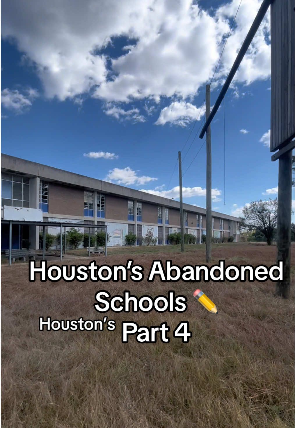 Abandoned Elementary School📚closed in 2017 due to Hurricane Harvey.🌊Teachers and staff were devastated seeing their school in such terrible shape after the disaster😔but determined to come back stronger. 💪They worked diligently after hours and on weekends preparing for the students that would be relocated to a different campus.🏫Today, the students have a new permanent location✅and the school has been successfully restored to its original state while remaining vacant. (I Do not recommend exploring this)#houston #texas #urbex #abandoned #urbanexploring #hurricaneharvey #abandonedschool #explore 