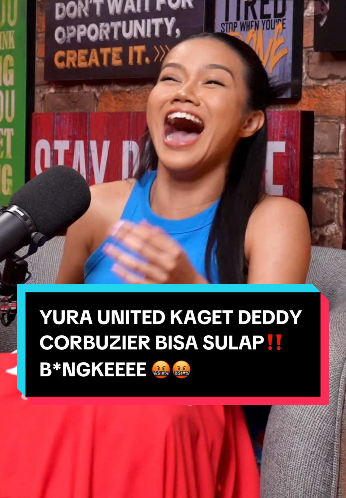 Sendok mana lagi yg harus saya bengkokin?! #yurayunita #yurayunited #donnemaula #vidialdiano #vidipodhub #podhub #deddycorbuzier #longervideos 