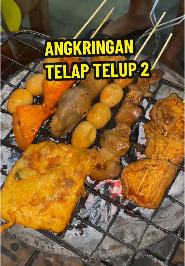 Angkringan di sekitar Dolopo, cocok buat yang pengen nongkrong ekonomis. #angkringantelaptelup #angkringan #kulinerdolopo #kulinerpinggirjalan #streetfoodmadiun 