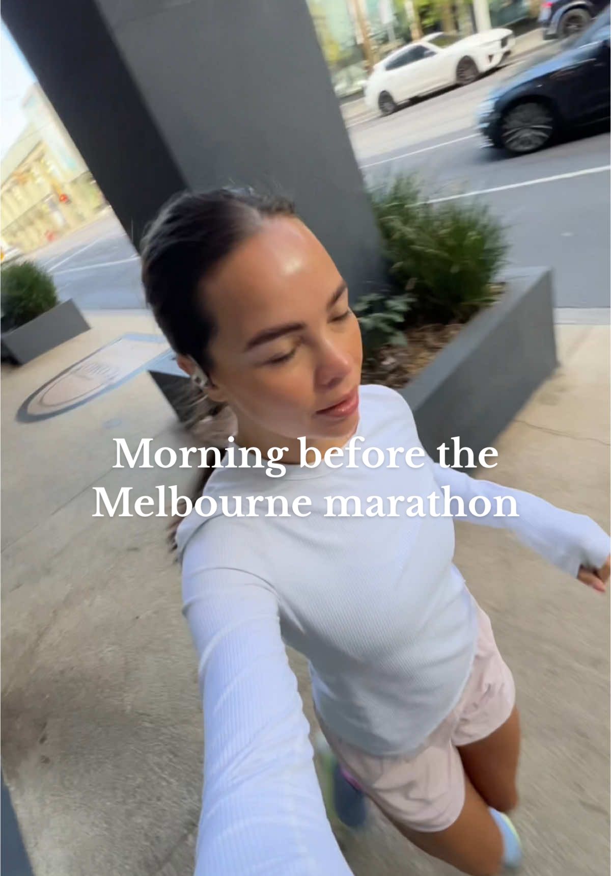 10 months ago my boyfriend bet me a cartier watch I couldn’t run a marathon and here we are #melbournemarathon #beginnerrunner #livinginmelborne 