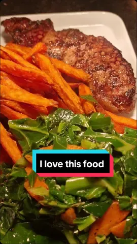 when you see the food you love #foodies #jerkhut&co #goodfood #bestfood #nicefood #goodvibes #jamaicanfood ##Bournemouth #onelove #🇯🇲 #🇬🇧 
