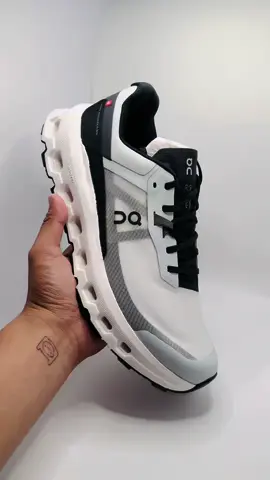 ON Cloud Vista 2 | Glacier Eclipse 🔥 PM to order. 📲📨 Brandnew | Original 💯 #gilsideoriginals #oncloud #cloudvista #Running #walking #run #Lifestyle 