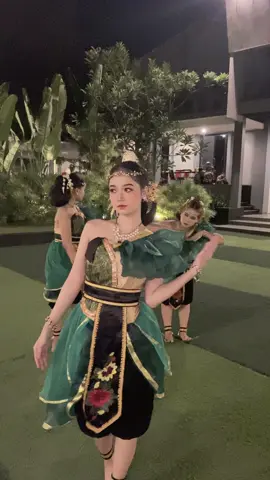 mau ikutan juga gpp kn yaa? #petetan #trendingvideo #beranda #fypp #dcviral #penari #fypシ゚viral #tiktok #traditionaldance #dancer 