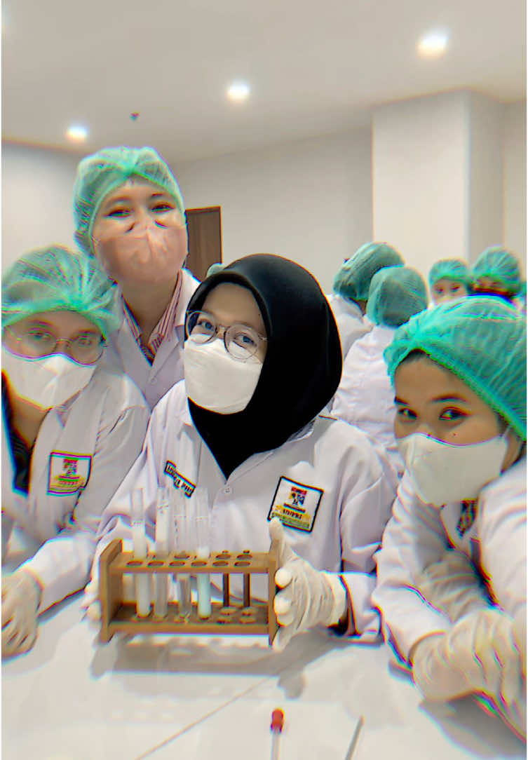 Masyaallah Tabarakallah ummiii #farmasi #pharmacystudent 