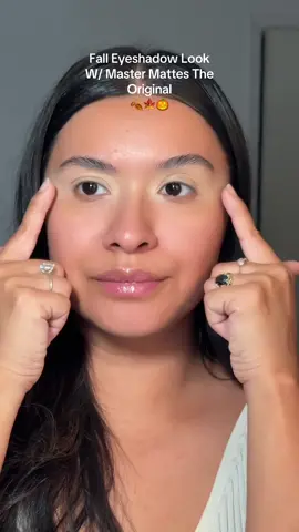 I could create this easy eyeshadow look everyday, its literally my signature look ❣️ @makeupbymario thank you for creating the most amazing palette ever #eyeshadow #eyeshadowtutorial #eyeshadowlook #tanskinmakeup #makeup #makeuptutorial 