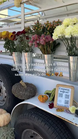 Proud to be one of the girls🤎✨ #fallaesthetic #fallvibes #autumn #autumnvibes #fallfestival #coffee #girls #justgirlythings #autumnaesthetic #farmersmarket 