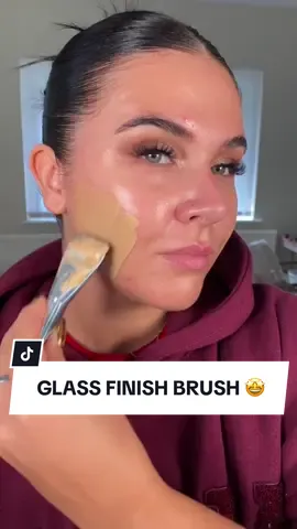 The girls look incredible 🤩🤩🩷 wow!! #tiktokmademebuyit #foundationbrush 