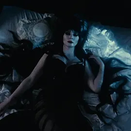 elvira. [fake everything]                         #foryoupage #aestheticedits #elviramistressofthedark #elviraedit 