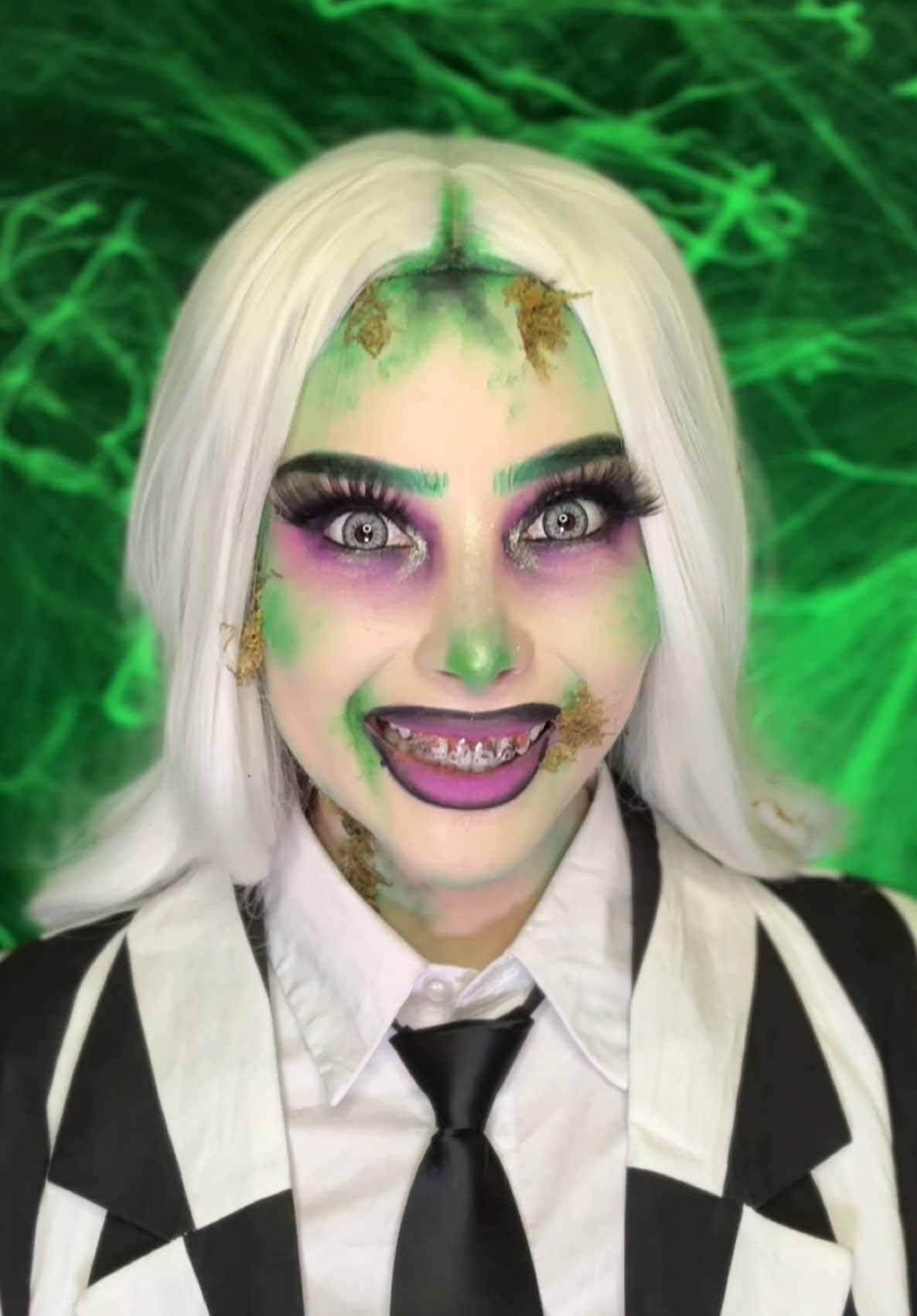 Di mi nombre y te lo cumpliré 💚💫 #beetlejuice #halloween2024 #makeup #beetlejuicemakeup 