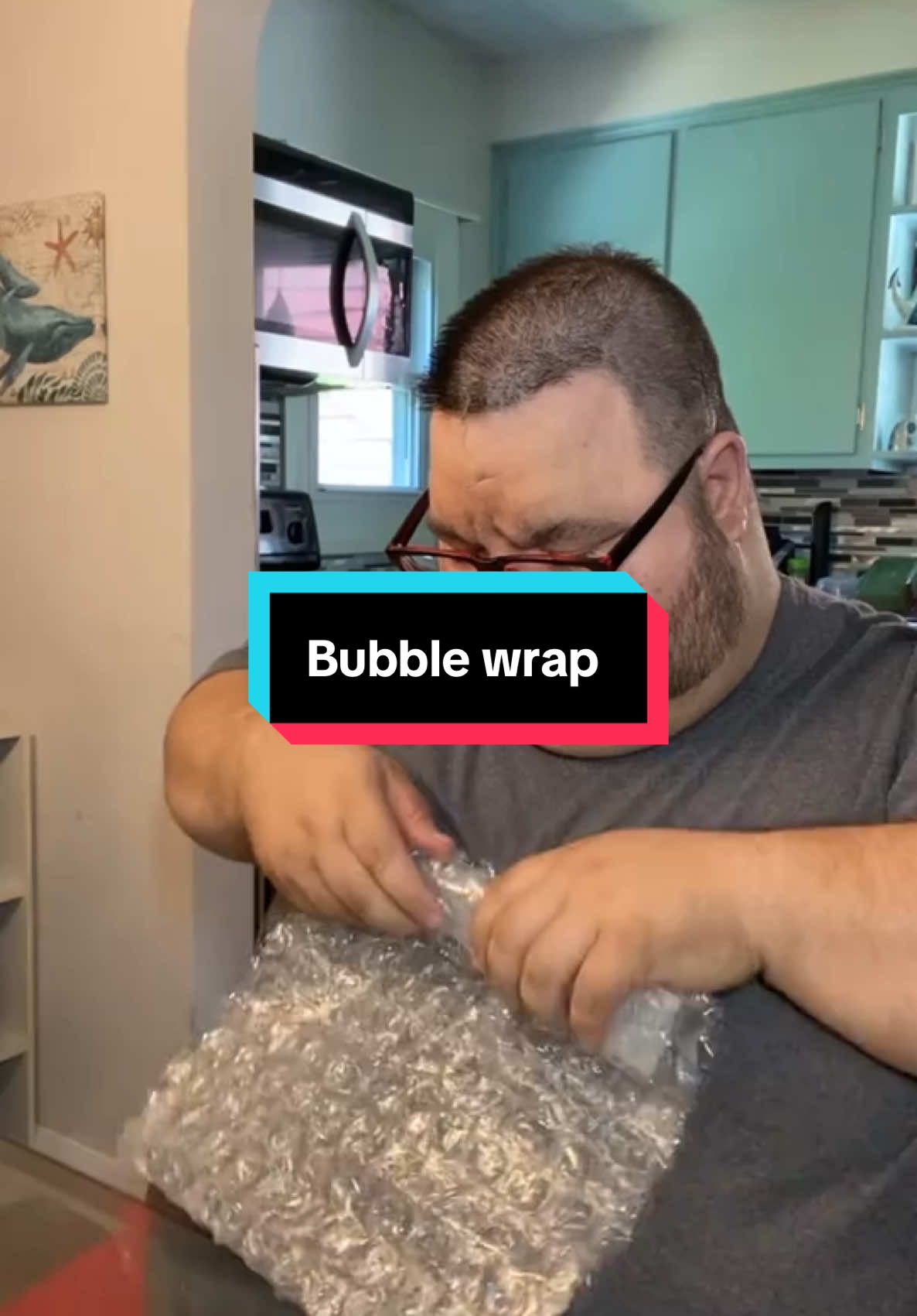 I loved poppin bubbles 🥲 #deaf #mom #funny 