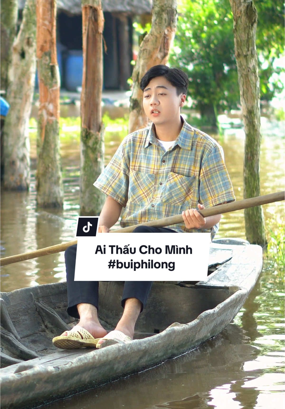 Chiều nắng tàn dần buông ngân ngơ đi tìm bóng đò #aithauchominh #buiphilong #huykhoaitay #luonggiahung #denproductions #aithauchominhbuiphilong 