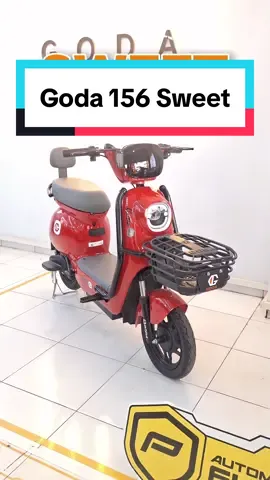 Rasakan keajaiban berkendara dengan sepeda listrik Goda sweet GD 156 😍 Kecil dan manis, tapi jangan salah, perlindungan crashbar permanen yang ada di body sepeda listrik ini siap menjaga kamu di setiap perjalanan. Gaya dan keamanan dalam satu paket! #GodaSaferSmartEV #No1inIndonesia #LeadinginTheWorld #godaindonesia #godamakassar #rrq 