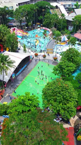 Dibuka pada tahun 2008, The Jungle WaterPark Bogor merupakan salah satu wahana air ternama, sekaligus menjadi perintis bagi pembangunan wahana air di Indonesia. Siapa yg weekend ada jadwal kesini 😉? #thejungle #themulyawanfamily #bogor #bogorhits #seru #fypシ 