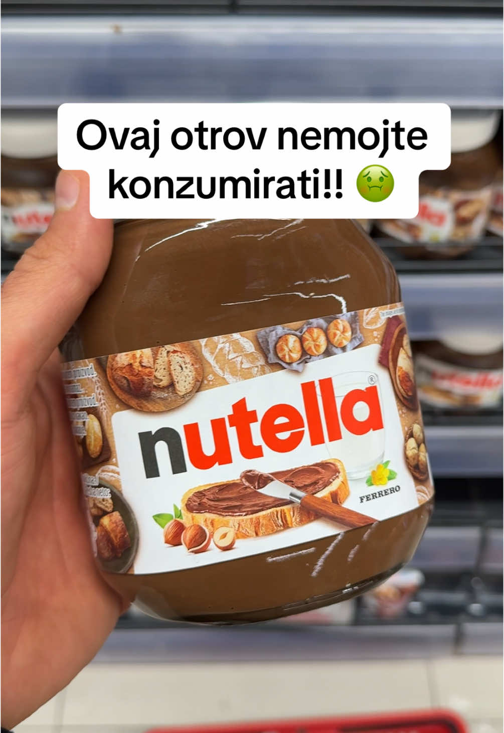 Sastav nutele 56% secer, 13%ljesnak, palmino ulje, soja, emulgatori, pojacivaci okusa, zasladjivaci. Uzas od namaza. Ovo ne treba jesti. Ovakva vrsta hrane nije namjenjena ljudima! Eat only real food! #fypp #viraltiktok #nutella #zdravahrana #prirodno #onlyrealfood 