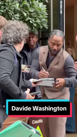 John David Washington   #londra #actor #cinema #filmfestival #film #fan #productor #johndavidwashington #tenet #thecreator #ballers #amsterdam #beckett #thepianolesson #rogueone #malcomx #inception #denzelwashington 