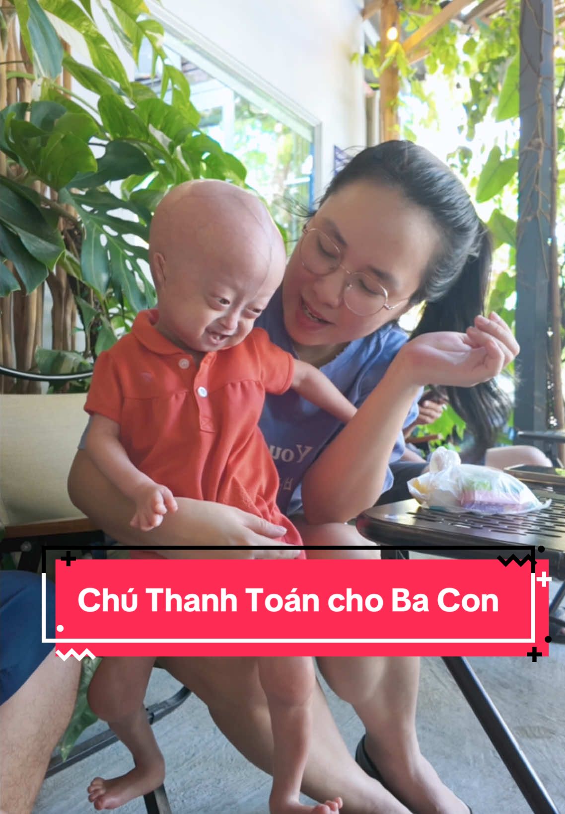 Chú ơi Thanh Toán cho Ba con hiiii #TepGaoFamily #BeGaoTiHon #Giadinh #Ketnoi #Sechia #Yeuthuong #Happy #Happycute #CungConkhonlon #tiktok #xuhuong #thinhhanh @Tép Gạo Family (Bé Gạo Tí Hon)  #Progeria #Laohoasom #funnyvideo#vuinhon #haihuoc #funny #cute #happycute #vui#hochiminh  