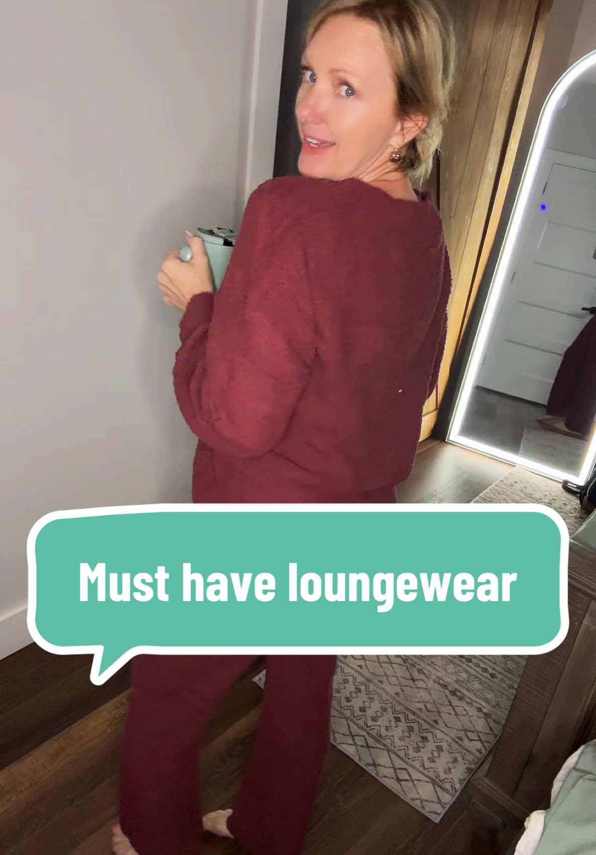 This outfit is everything that everyone is saying and then some!   I am 100% amazed at the comfort and quality of this two piece loungewear set. I also think that it would be a great Christmas gift.   ##TTS##tiktokshopping##TikTokShop##falldealsforyou##loungewear #merokeety @MerokeetyOfficial @MEROKEETY_  