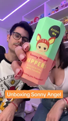 Después de ver la loca obsesión que hay con los Sonny Angel últimamente, hemos caido y nos hemos comprado el primero del bazar de al lado de nuestra casa 🤣 nada mal la calidad para no ser original 🤔  Habeis caido vosotros también en los Sonny Angela? 😅 #sonnyangel #foryou #blindbox #hippers #unboxing #popmart #october 