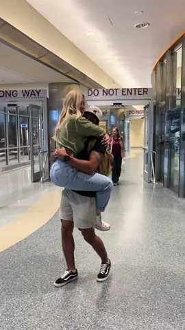 I will forever cherish this moment I waited 7 months for!!! #milsolifebelike #militaryhomecomingsoldierhappylife #military #militarylife #militarytiktok #milspouse #milspousetiktok #husbandwife #myworld🌍 #longdistancerealtionship #godisgoodallthetime #godsplan #activedutymilitary #activedutylife #activeduty #reservesmilitary #bmt #basictraining #basictraininggraduation #sandboxx #techschool #deployment #tdy #pcs #dutystation #militarywife #militarygirlfriend #militaryfiance #militarylife #military #militarytiktok #marriedmilitary #militaryspouse #milso #milsolife #milsotok #milspouse #milspousetok #milspouses #milspouselife #married #marriedcouple #longdistancemarriage #husbandandwife #myworld🌍 #sandboxx #aimhighapp #airforcewife #afwife #airforcegirlfriend #airforcefiance #militaryhomecoming #breakingthedistance #closingthedistance #boodup #micdup 