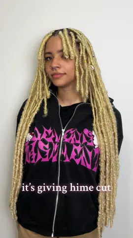 Replying to @another pearl I didnt get a lot of pics but i hope this helps 🤍#fauxlocs #fauxlocbang #alternativeblackgirl #nychairstylist 