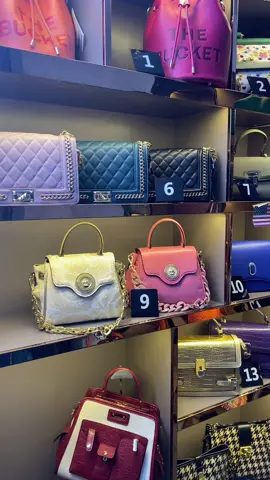 We are going to start our live come and gey some bags 😀🥹😃😍😉☺️😗🥰😁😘🥳😛#falldealsforyou #satisfying #beauty #bag #fashionbag 