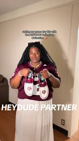 prepping my game day fits with @HeyDude collegiate collection 🏈🎀 gig em aggies!  #heydudepartner #heydudeshoes #gameday #texasaandmuniversity #gigem #tamu #12thman #aggies #football #OOTD #heydude #collegiate #footballsaturday #whoop #fyp #CollegeFootball #footballseason 
