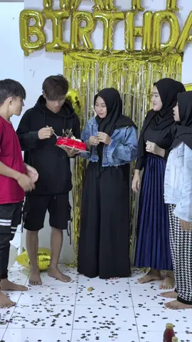 Definsi terberat adalah di hianati sahabat sendiri @Rasid_sidik #gcr_team 
